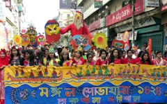 সকাল থেকেই জেলায় জেলায় বের হয় বর্ণিল শোভাযাত্রা