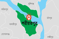 পদ্মায় ডুবল ৩ লঞ্চ