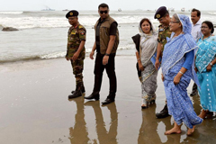 শেখ হাসিনা : জোয়ান অব আর্ক