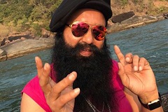 সাধ্বীদের পাহারায় সাধুদের খোজা করে রাখতেন রাম রহিম!