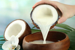 এই গরমে ত্বক ভালো রাখবে নারকেল