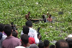 বুড়িগঙ্গায় ডুবে যাওয়া যাত্রীবাহি ট্রলারটি উদ্ধার করা হয়েছে