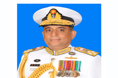 দেশে ফিরেছেন নৌবাহিনী প্রধান