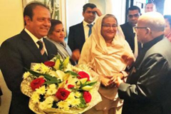 প্রধানমন্ত্রী লন্ডনে পৌঁছেছেন