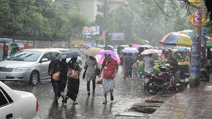 ঘূর্ণিঝড় ফেথাইয়ের প্রভাবে সারাদেশে গুড়িগুড়ি বৃষ্টি