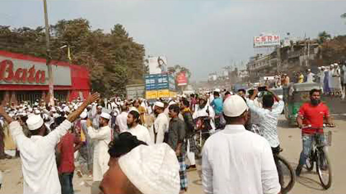 তাবলিগের সংঘর্ষে ২৫ হাজার জনকে আসামী করে মামলা