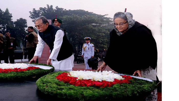 বুদ্ধিজীবী স্মৃতিসৌধে রাষ্ট্রপতি ও প্রধানমন্ত্রীর শ্রদ্ধা নিবেদন