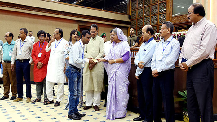 অপপ্রচার বন্ধে অনলাইন নীতিমালা হবে: প্রধানমন্ত্রী