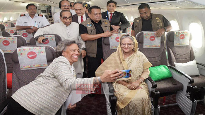 প্রধানমন্ত্রীর সঙ্গে বার্নিকাটের সেলফি