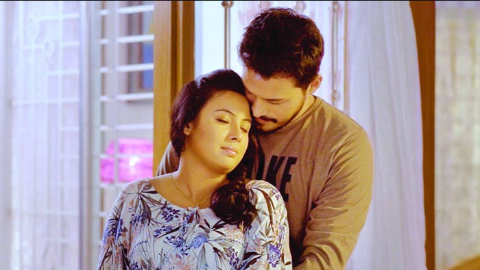 চিত্রার কণ্ঠে সাজ্জাদ-মৌমিতার ‘তোর কারণে’ (ভিডিও)