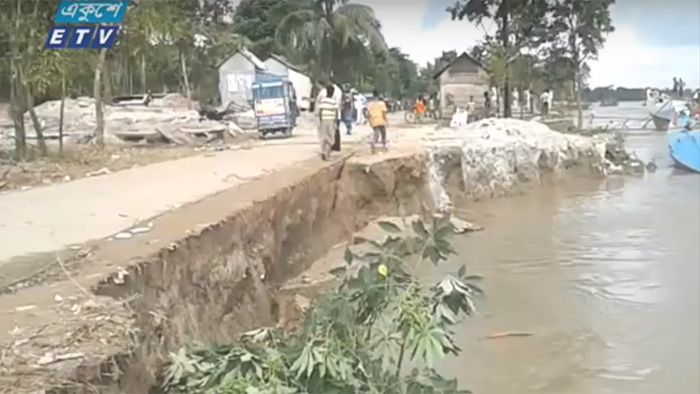 ভাঙন রোধে সোমবার শুরু হচ্ছে পদ্মার ড্রেজিং