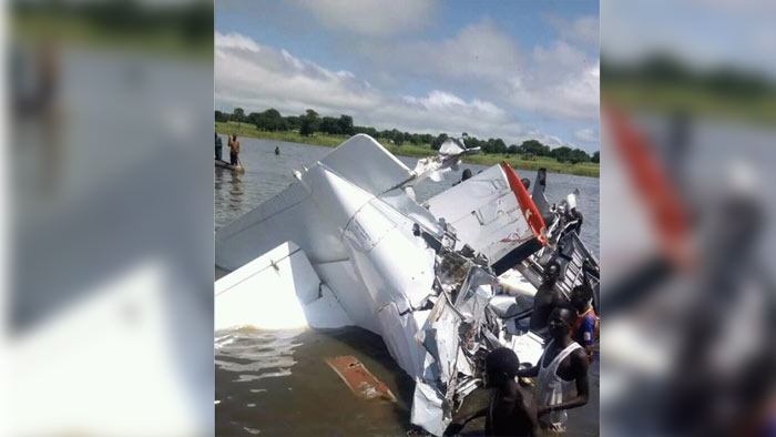 দক্ষিণ সুদানে বিমান বিধ্বস্ত নদীতে;নিহত ১৯