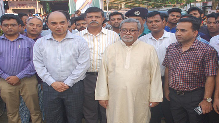 ৩০০ আসনে ইভিএম ব্যবহারের সক্ষমতা নেই: সিইসি