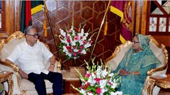 বঙ্গভবনে রাষ্ট্রপতির সঙ্গে প্রধানমন্ত্রীর ঈদ শুভেচ্ছা বিনিময়