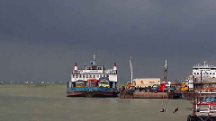 কাঁঠালবাড়ী-শিমুলিয়া রুটে নৌ চলাচল বন্ধ