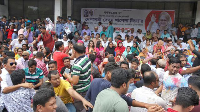 জেলে নেওয়ায় খালেদা জিয়ার জনপ্রিয়তা বেড়েছে: এমাজউদ্দীন