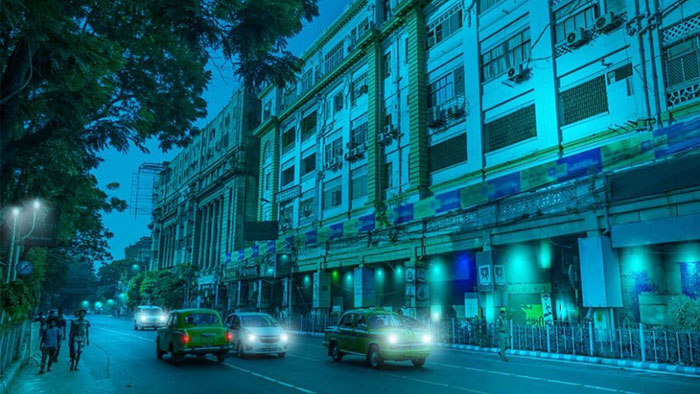 পার্লারের আড়ালে মধুচক্র
