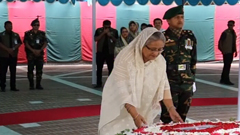 বঙ্গবন্ধুর সমাধিতে প্রধানমন্ত্রীর শ্রদ্ধা (ভিডিও)