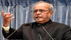 সমালোচকদের তীরে বিদ্ধ প্রণব: জবাব দেবেন নাগপুরে