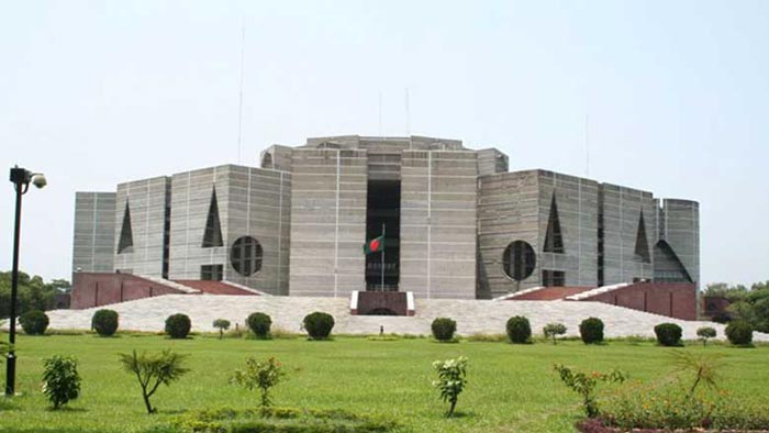 জাতীয় পতাকা অবমাননায় কোটি টাকা জরিমানা