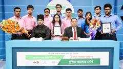 দৃষ্টি প্রতিবন্ধীদের পাশে দাঁড়াতে এফডিসিতে অনন্ত   