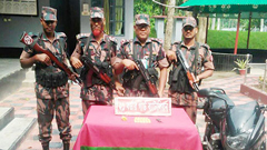 বেনাপোলে ২৩ স্বর্ণের বার উদ্ধার