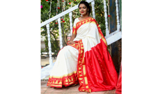 ঈদে দেশীয় শাড়ির সমাহার টাঙ্গাইল শাড়ি নিকেতনে