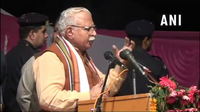 অবাধ মেলামেশাতেই ধর্ষণ! মুখ্যমন্ত্রীর মন্তব্যে সোশাল মিডিয়ায় ঝড়