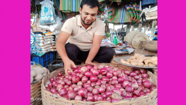 আমদানি বন্ধের খবর শুনেই পেঁয়াজের দাম দ্বিগুন আমদানি বন্ধের খবর শুনেই পেঁয়াজের দাম দ্বিগুন