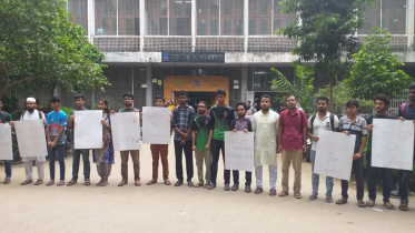 সাংবাদিকদের ওপর হামলাকারীদের স্থায়ী বহিষ্কার দাবি