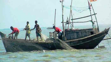 ২২ দিন উপকূলে মাছ ধরা নিষিদ্ধ