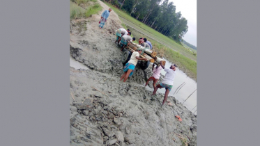 এইতো চৌহালীর রাস্তা, বেহাল দশা...