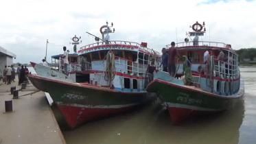 দৌলত‌দিয়ায় দু‌ইটি‌ ফে‌রি ঘাট ও লঞ্চ চলাচল বন্ধ