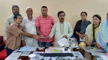 শারদীয় দুর্গাপূজা উপলক্ষে বাগেরহাটের ১২ মন্দিরে অনুদান প্রদান
