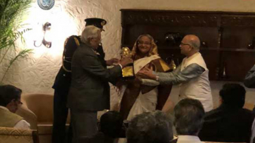 দিল্লিতে ‘টেগর শান্তি পুরস্কার’ পেলেন প্রধানমন্ত্রী