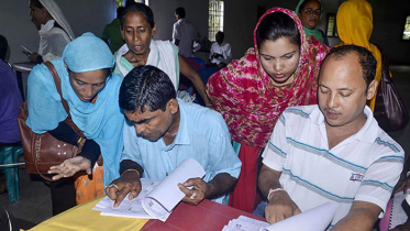 পশ্চিমবঙ্গে এনআরসি আতঙ্ক