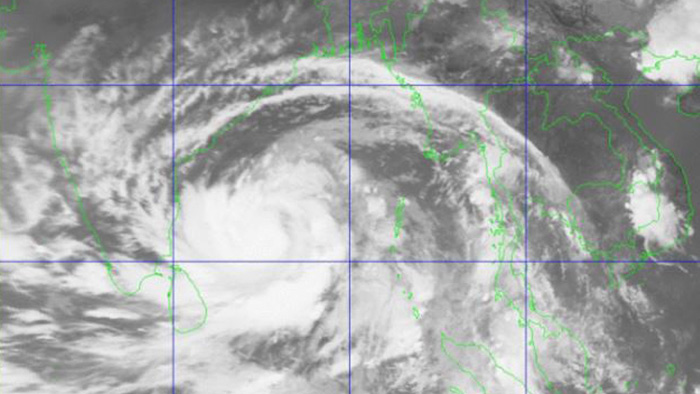 স্যাটেলাইট চিত্রে ঘূর্ণিঝড় ‘আম্ফান’- সংগৃহীত
