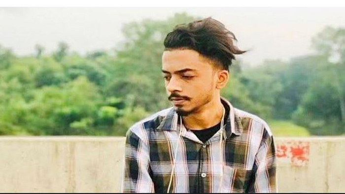 জন্মদিনে মোটরবাইকে প্রাণ হারালেন অন্তর জন্মদিনে মোটরবাইকে প্রাণ হারালেন অন্তর