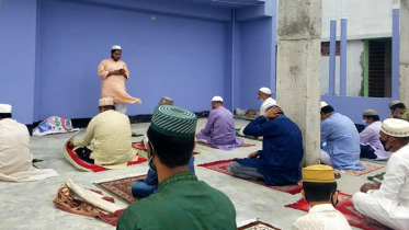 রাজশাহীতে ঈদুল ফিরতের প্রধান জামাত দরগাহ মসজিদে অনুষ্ঠিত