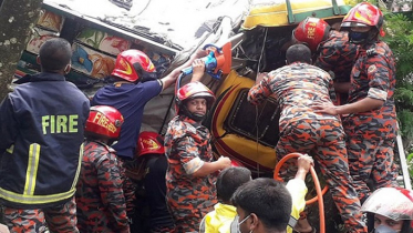 ট্রাক-প্রাইভেটকার সংঘর্ষে একই পরিবারের ৩ জন নিহত