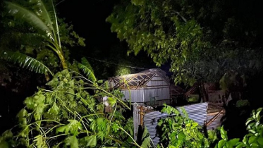 ঘূর্ণিঝড় আম্পানে ১২ জনের মৃত্যু