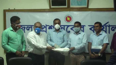 সিরাজগঞ্জে পিপিই পেল  চিকিৎসকরা