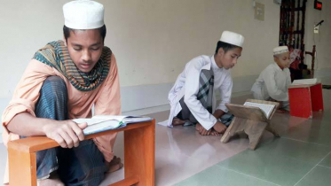করোনা প্রতিরোধে ইউপি চেয়ারম্যানের ব্যতিক্রমী উদ্যোগ