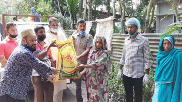 নলছিটিতে ৫শ পরিবারকে সুগন্ধার খাদ্য সহায়তা