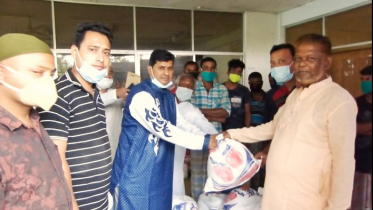 কবিরহাটে ওবায়দুল কাদেরের পক্ষে ত্রাণ বিতরণ 