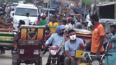 এখনও রাজধানী ছাড়ছে মানুষ, মহাসড়কে নেই যানবাহনের চাপ