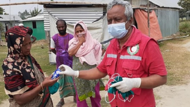 সারাদেশে রেড ক্রিসেন্ট সোসাইটির স্বাস্থ্য সুরক্ষা উপকরণ বিতরণ