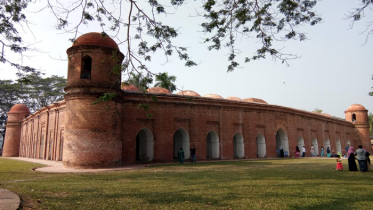 করোনা আতঙ্ক: ষাটগম্বুজ মসজিদে দর্শনার্থী প্রবেশে নিষেধাজ্ঞা