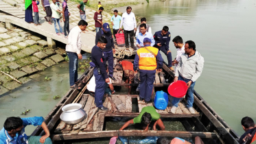 বাগেরহাটে সোয়া কোটি ফাইস্যা মাছের পোনা জব্দ