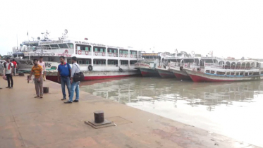 বরিশালের সাথে সারাদেশের লঞ্চ যোগাযোগ বন্ধ 